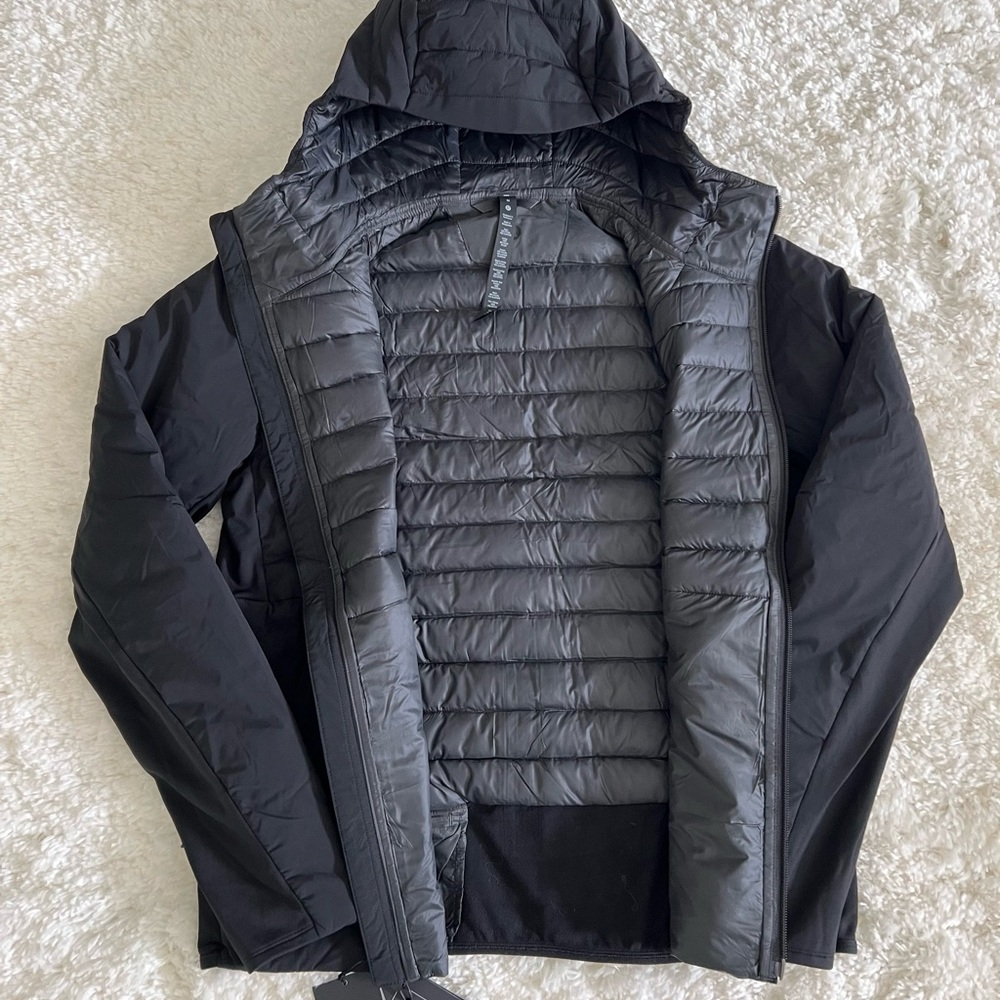 Lululemon Down for It All Hoodie in Black - Picture 5 of 7